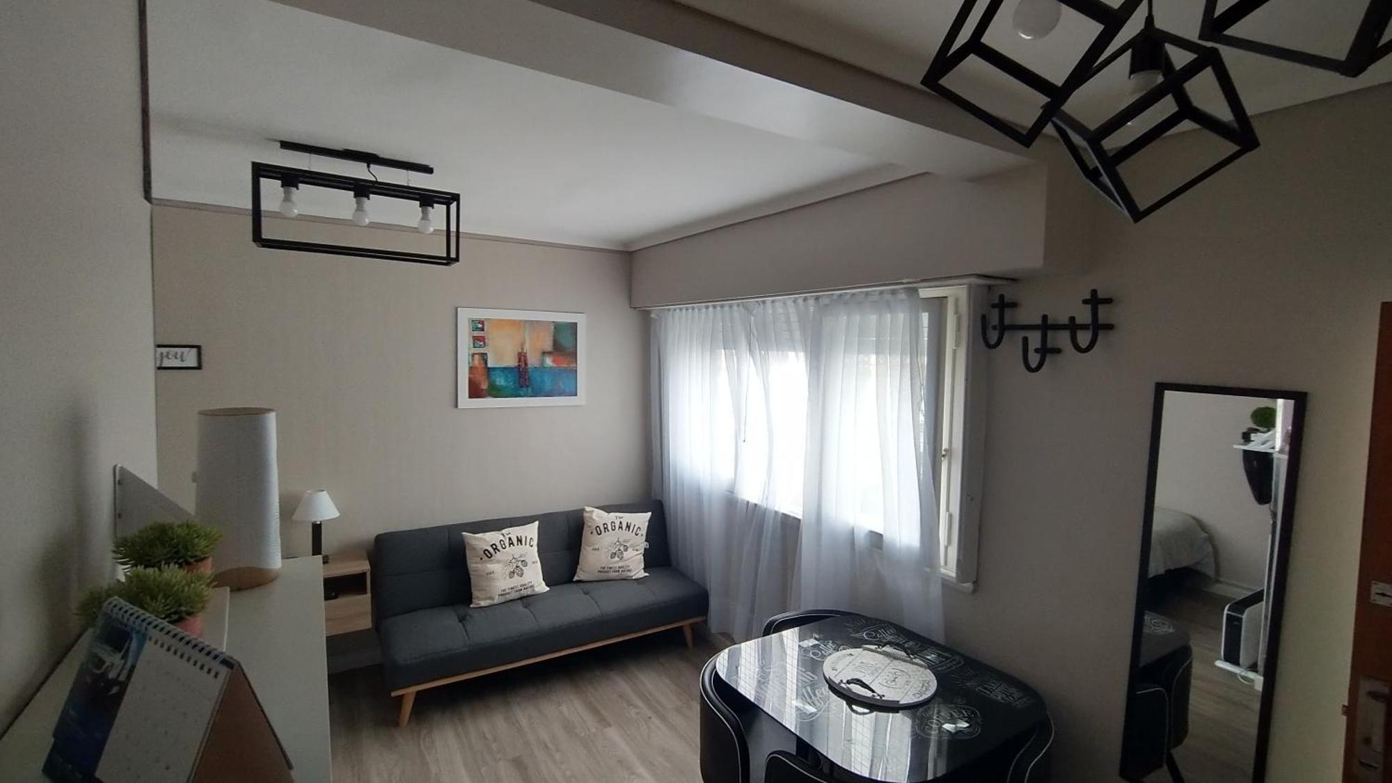 Monoambiente Falucho Al 1500 - Centro -